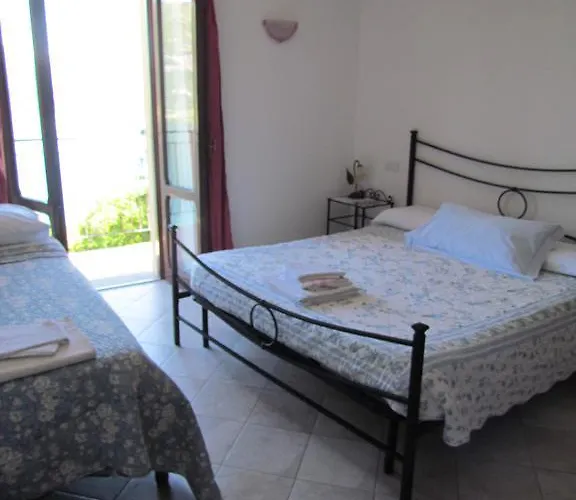 Фермерский дом Madonna Dei Ceppi Лезено